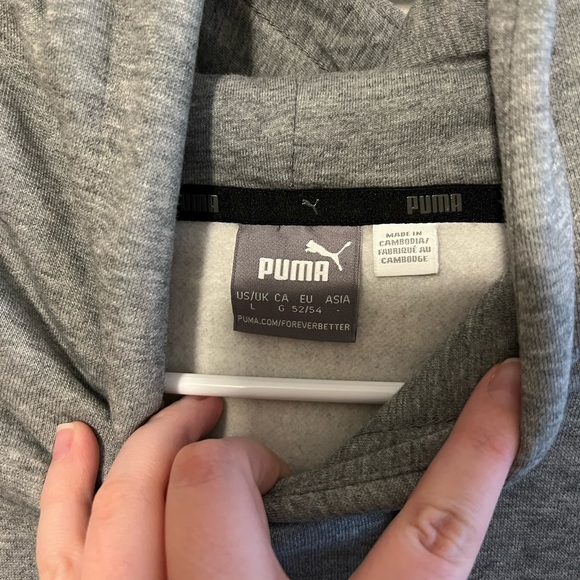 SOLD!❌ - Puma Gray Hoodie - Picture 4 of 4